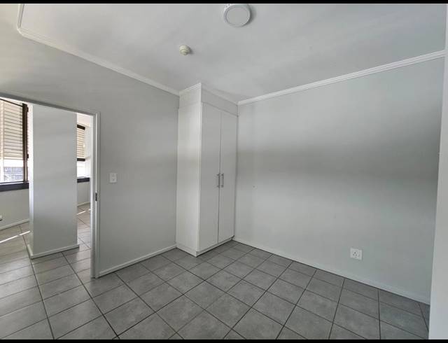 2 BEDROOM PROPERTY TO RENT IN FLORIDA